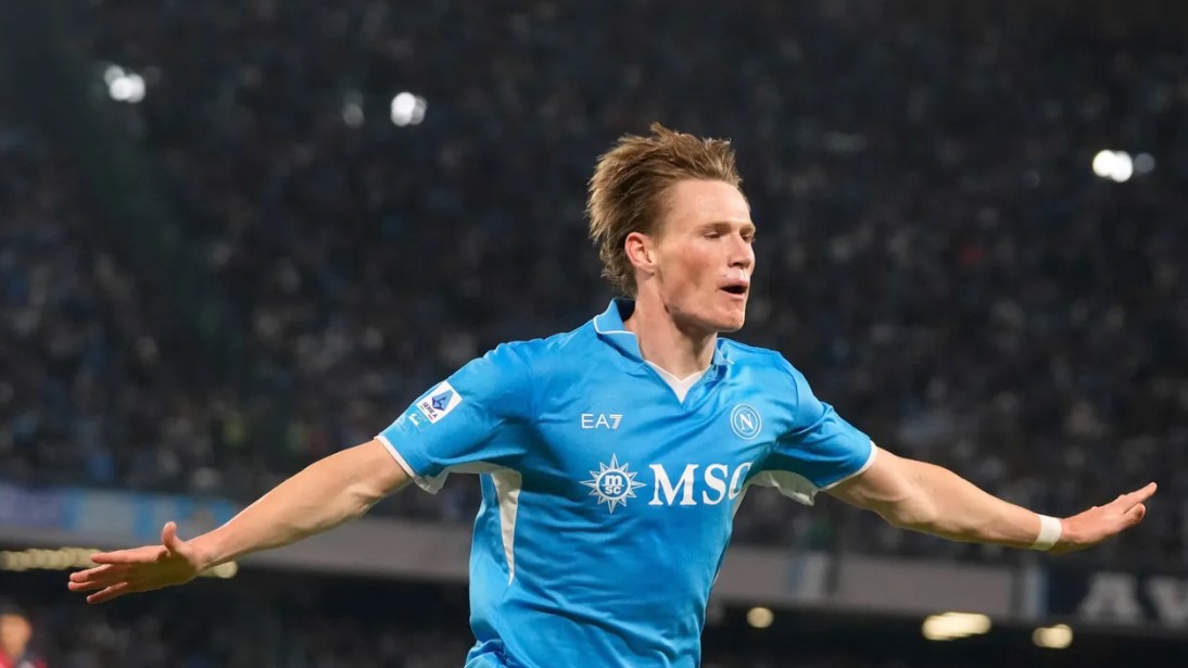 Scott McTominay, Maradona Baru Napoli Scott McTominay